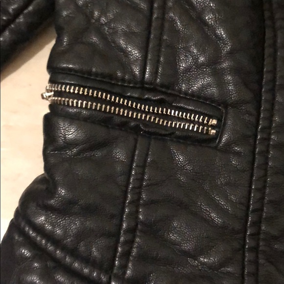 leather jacket - Picture 3 of 4